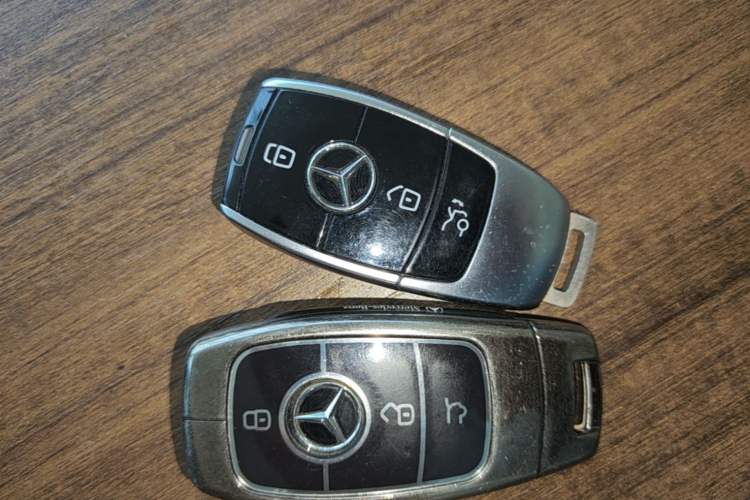 Used Mercedes-Benz E-Class 2023 E 260 L 4MATIC Vehicle Key