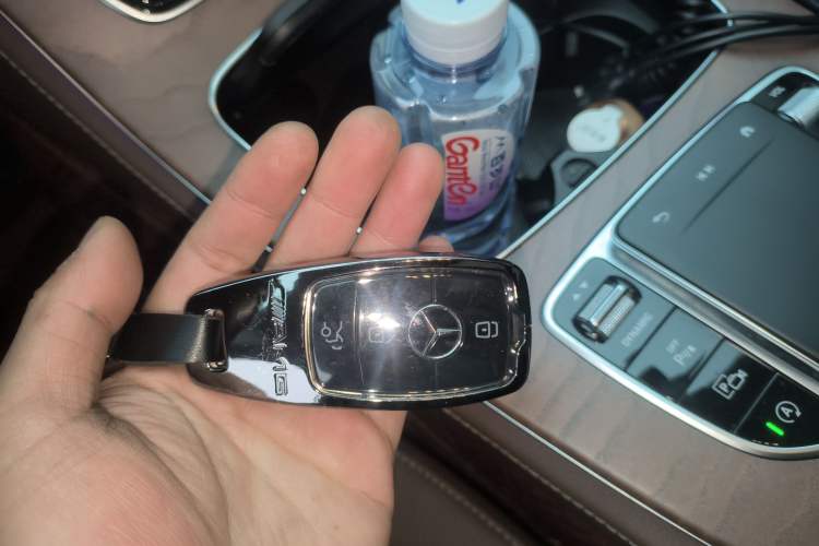 Used Mercedes-Benz E-Class 2023 Updated E 300 L Luxury Edition Vehicle Key