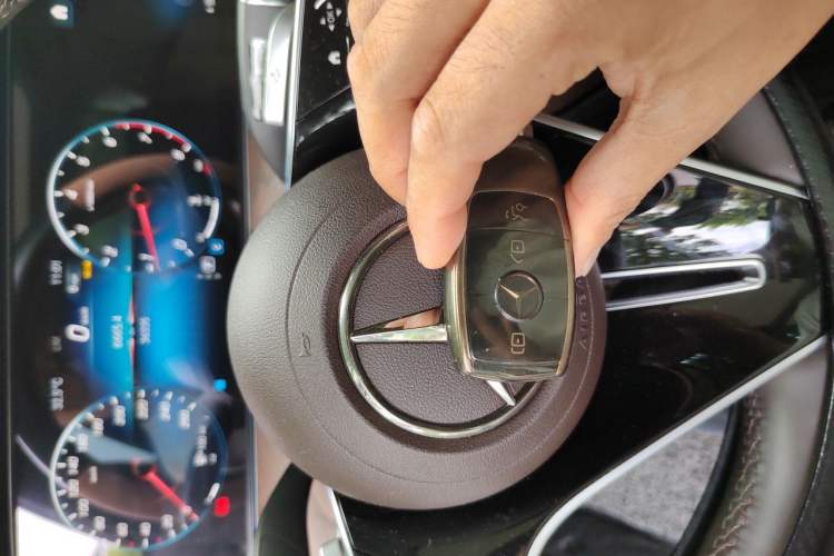 Used Mercedes-Benz E-Class 2023 Updated E 300 L Luxury Edition Vehicle Key