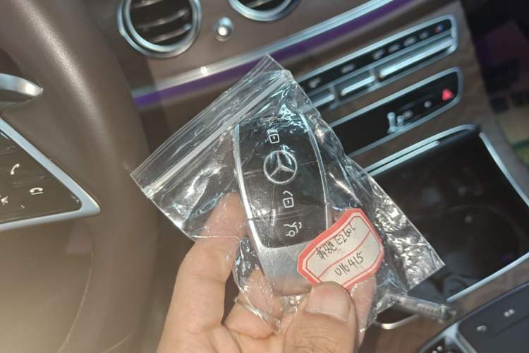 Used Mercedes-Benz E-Class 2023 Facelift E 260 L Vehicle Key