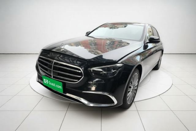 Ojetý Mercedes-Benz E-Class 2023 E 300 L Stylish Model