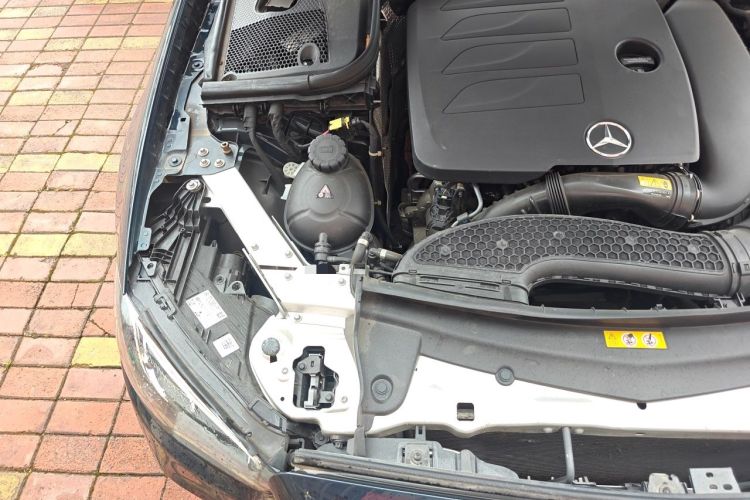 Used Mercedes-Benz E-Class 2023 E 260 L Sport Edition Engine Bay Right