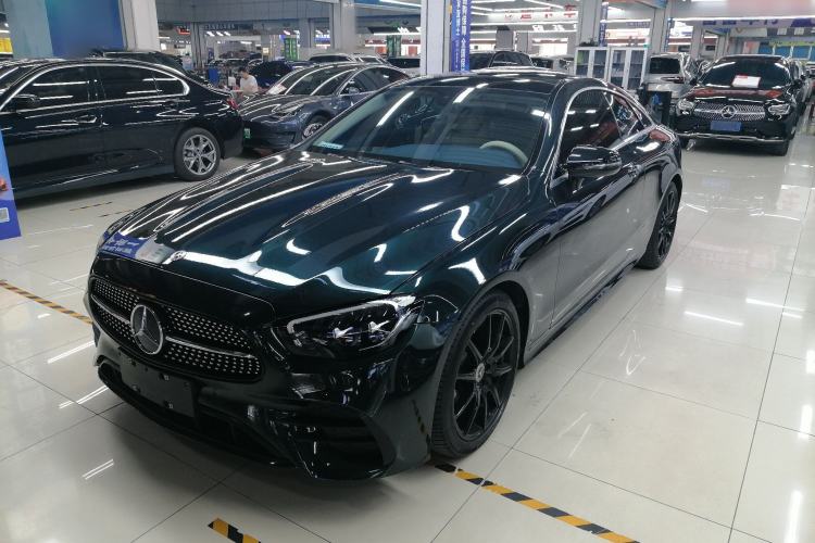 Used Mercedes-Benz E-Class 2023 E 260 Coupe Exterior 2