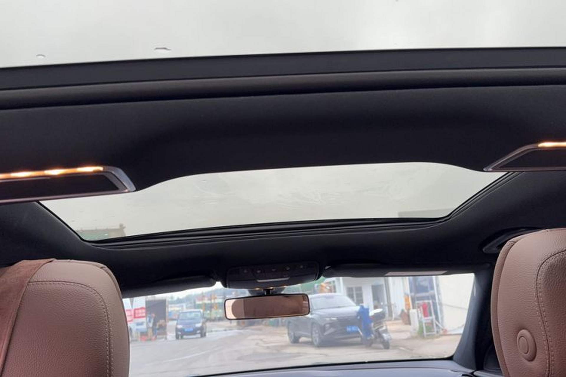 Used Mercedes-Benz E-Class 2023 Restyled E 260 L Sport Edition Headliner