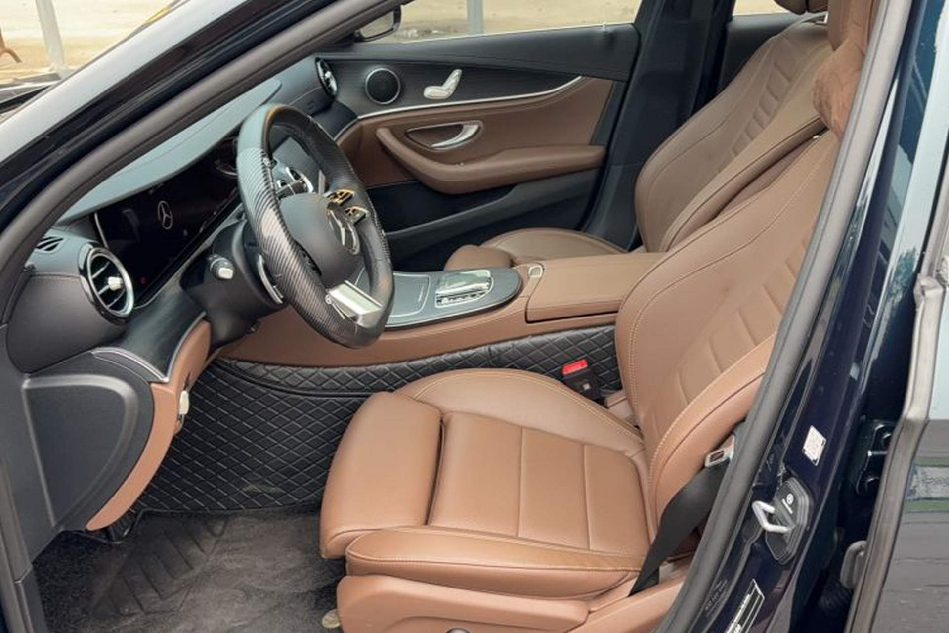 Used Mercedes-Benz E-Class 2023 Restyled E 260 L Sport Edition Left Front Seat