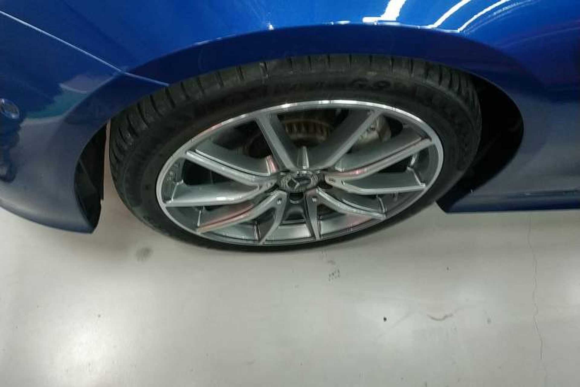 Used Mercedes-Benz E-Class 2023 E 260 Coupe Left Front Wheel Hub