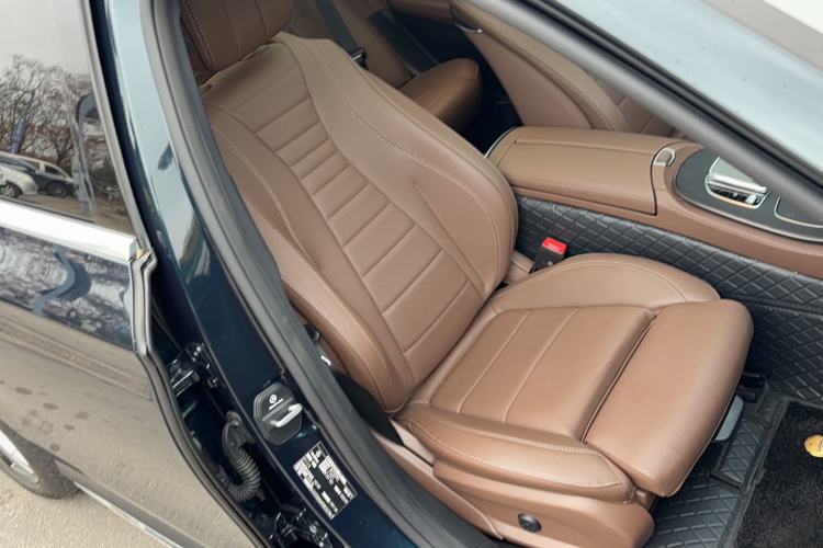 Used Mercedes-Benz E-Class 2023 Restyled E 260 L Sport Edition Right Front Seat