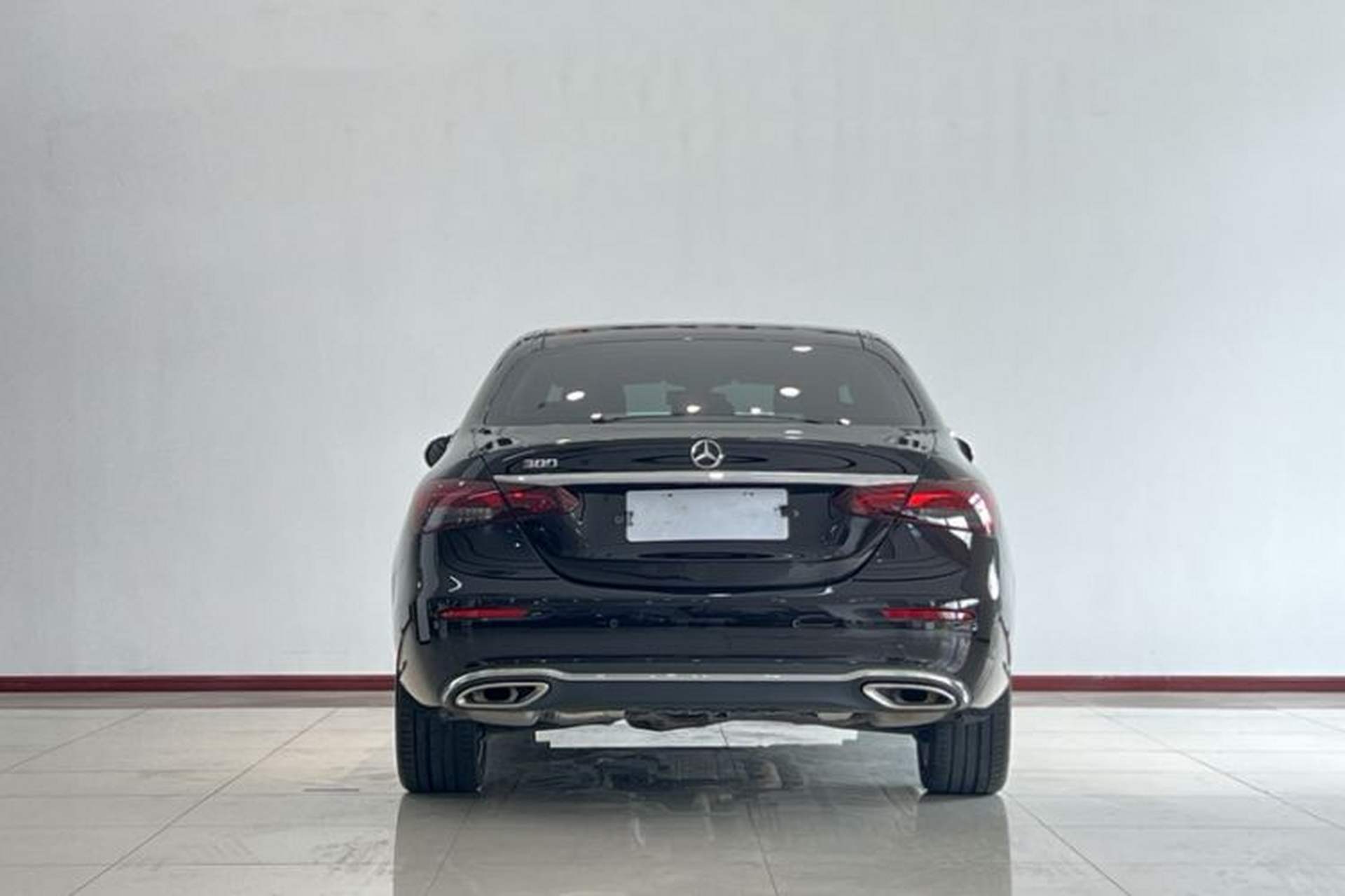 Used Mercedes-Benz E-Class 2023 Updated E 300 L Luxury Edition Exterior 6