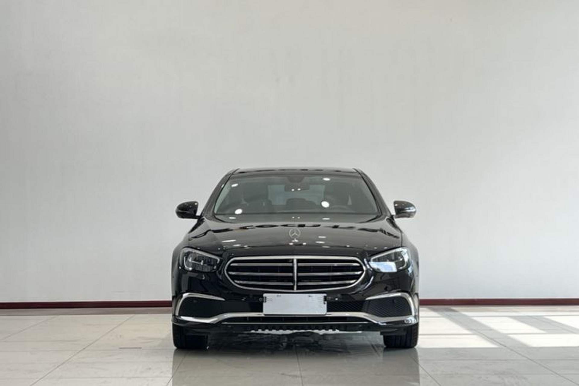 Used Mercedes-Benz E-Class 2023 Updated E 300 L Luxury Edition Exterior 7