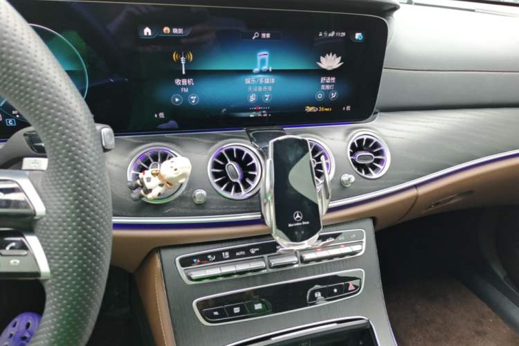 Used Mercedes-Benz E-Class 2023 Restyled E 260 L Sport Edition Audio And AC Panel