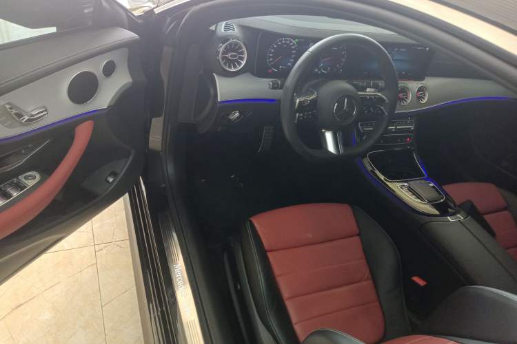 Used Mercedes-Benz E-Class 2023-Year Restyled E 260 Coupe Driver Seat