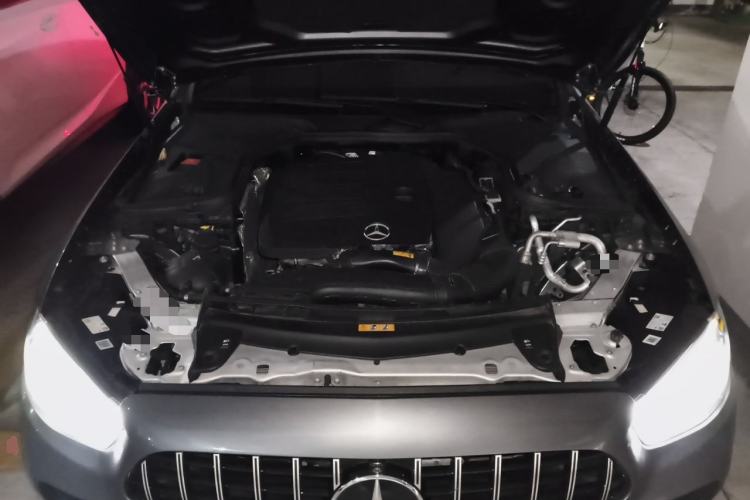 Used Mercedes-Benz E-Class 2023 E 300 Coupe Engine Bay