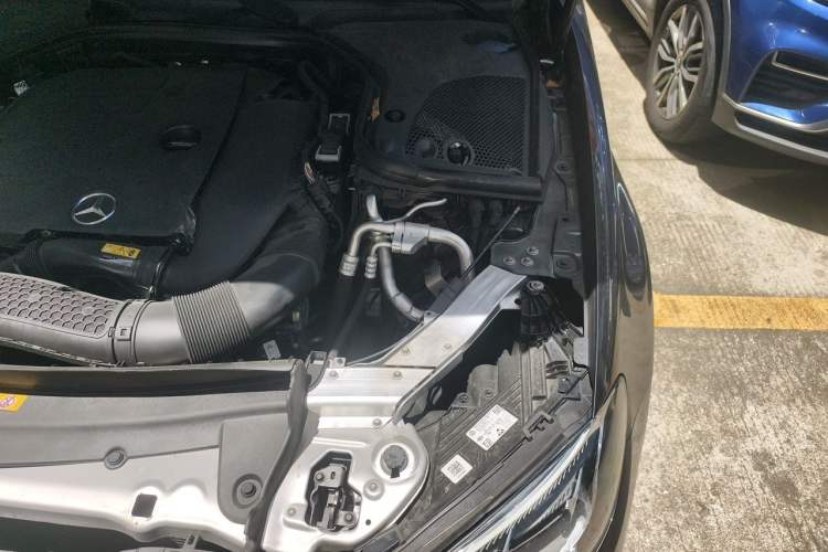 Used Mercedes-Benz E-Class 2023 Facelift E 260 L Engine Bay Left