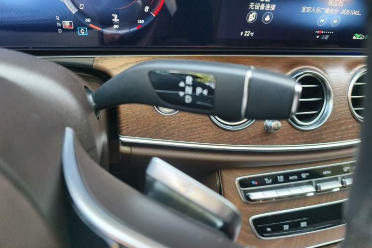 Used Mercedes-Benz E-Class 2023 Facelift E 260 L Gear Lever