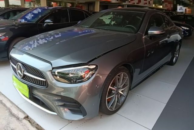 Ojetý Mercedes-Benz E-Class 2023 E 260 Coupe
