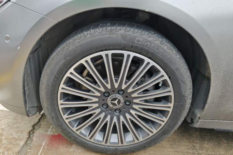 Used Mercedes-Benz E-Class 2023 Restyled E 260 L Sport Edition Left Front Wheel Hub