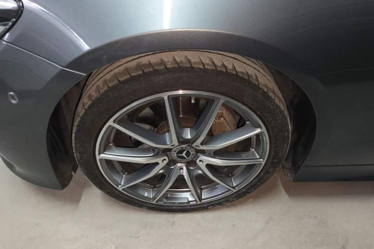 Used Mercedes-Benz E-Class 2023 E 260 Coupe Left Front Wheel Hub