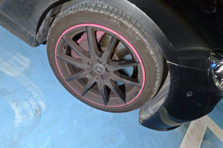 Used Mercedes-Benz E-Class 2023 E 300 Coupe Right Front Wheel Hub