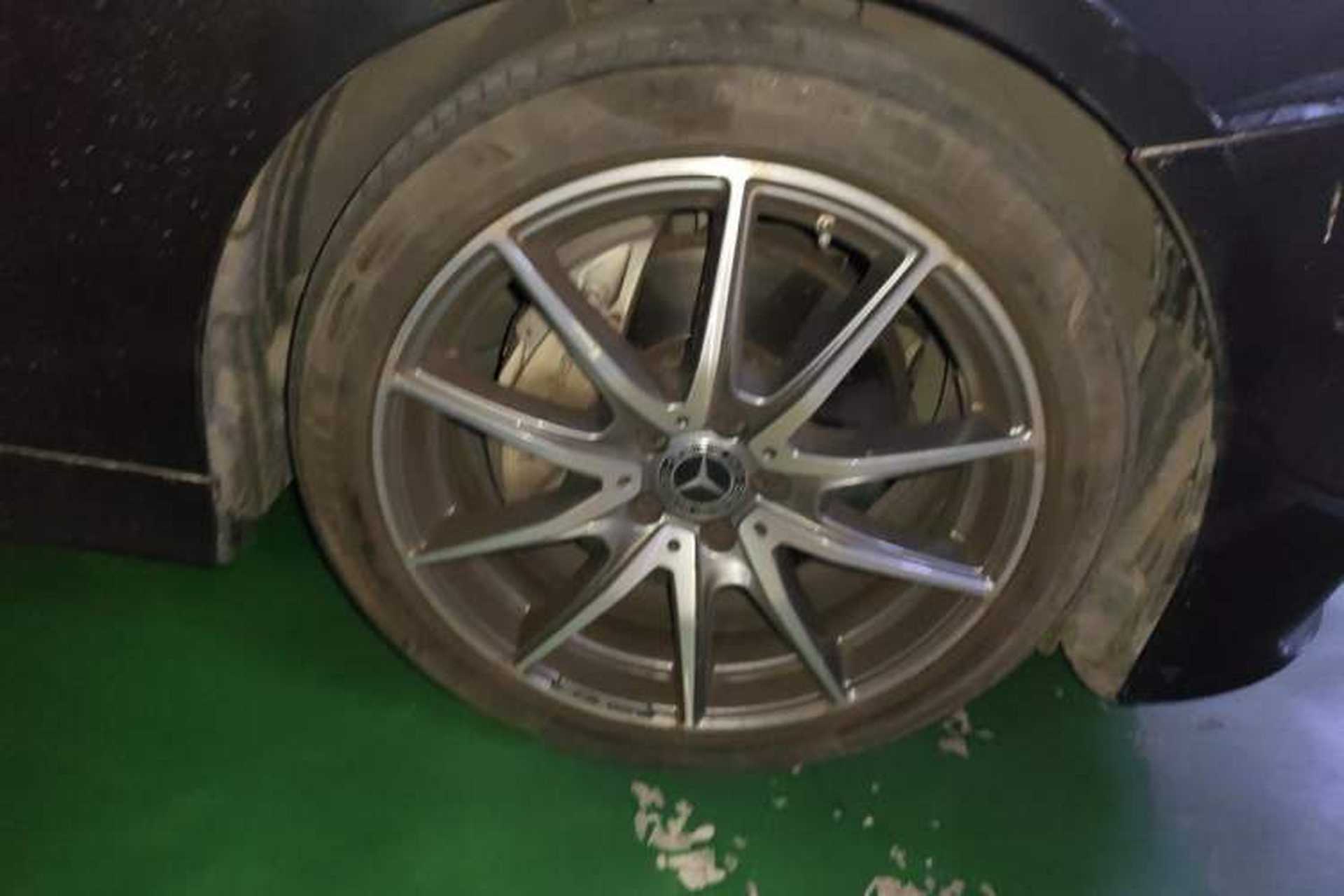 Used Mercedes-Benz E-Class 2023 E 260 Coupe Right Front Wheel Hub
