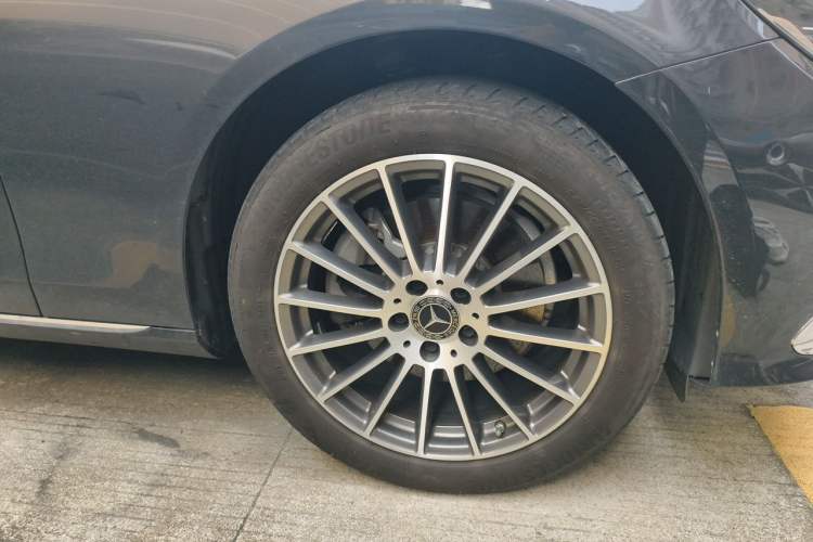 Used Mercedes-Benz E-Class 2023 Facelift E 260 L Right Front Wheel Hub