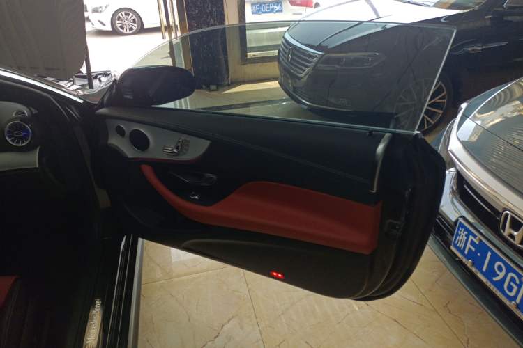 Used Mercedes-Benz E-Class 2023-Year Restyled E 260 Coupe Right Rear Door Interior