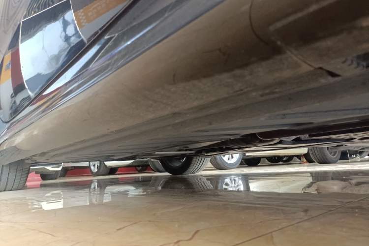 Used Mercedes-Benz E-Class 2023-Year Restyled E 260 Coupe Right Side Sill