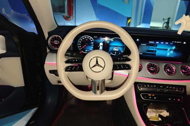 Used Mercedes-Benz E-Class 2023 E 300 Coupe Steering Wheel
