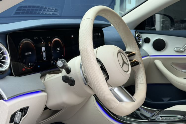 Used Mercedes-Benz E-Class 2023 E 260 Coupe Steering Wheel