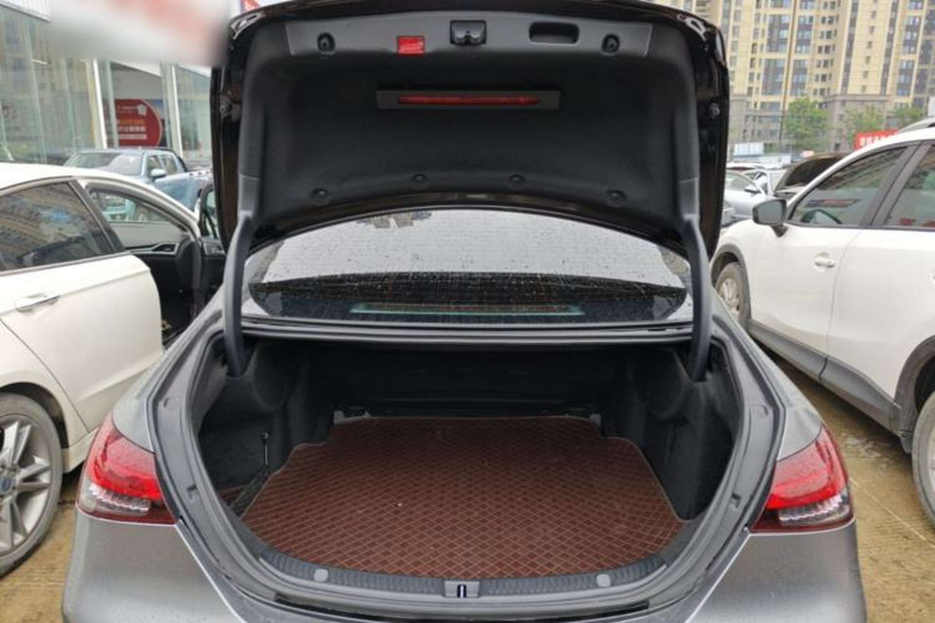 Used Mercedes-Benz E-Class 2023 Restyled E 260 L Sport Edition Trunk