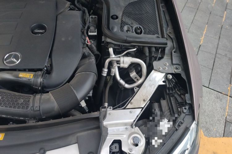 Used Mercedes-Benz E-Class 2023 Updated E 300 L Fashion Edition Engine Bay Left