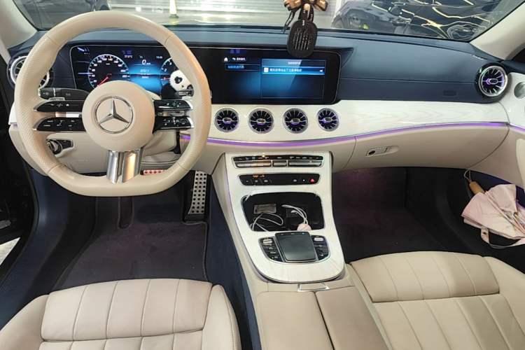 Used Mercedes-Benz E-Class 2023 E 260 Coupe Audio And AC Panel