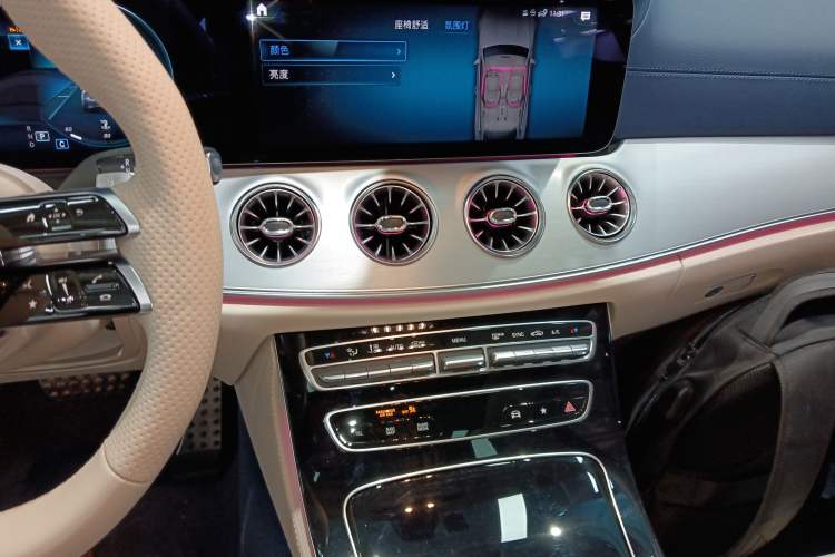 Used Mercedes-Benz E-Class 2023 E 260 Coupe Audio And AC Panel