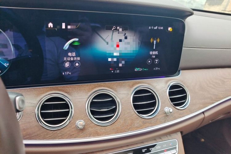 Used Mercedes-Benz E-Class 2023 Facelift E 260 L Audio And AC Panel