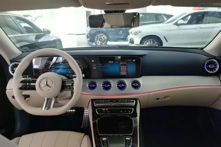 Used Mercedes-Benz E-Class 2023 E 260 Coupe Center Console