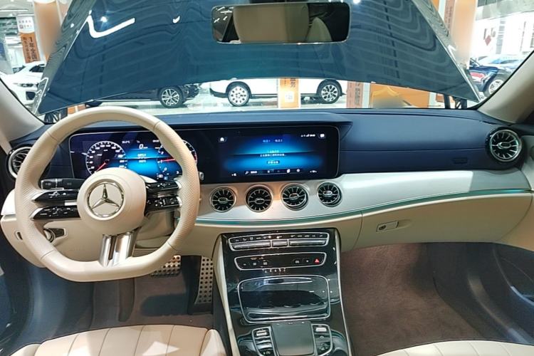 Used Mercedes-Benz E-Class 2023 E 260 Coupe Center Console