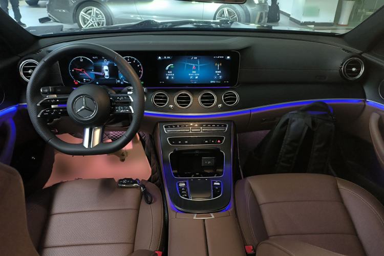 Used Mercedes-Benz E-Class 2023 Restyled E 300 L Sporty and Stylish Edition Center Console