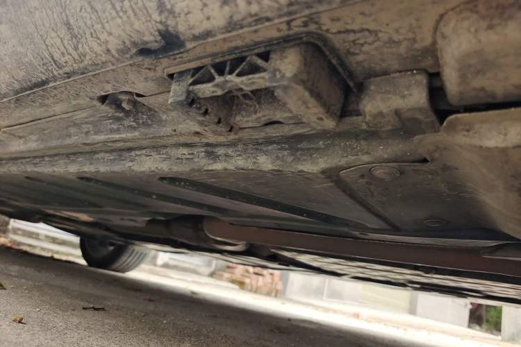 Used Mercedes-Benz E-Class 2023 Facelift E 260 L Chassis Front Right
