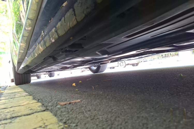 Used Mercedes-Benz E-Class 2023 E 300 L Sport Luxury Edition Chassis Rear Left