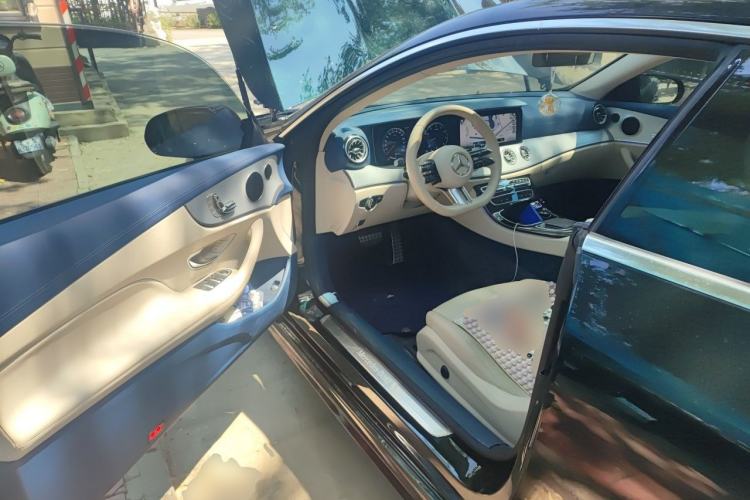 Used Mercedes-Benz E-Class 2023-Year Restyled E 260 Coupe Driver Seat