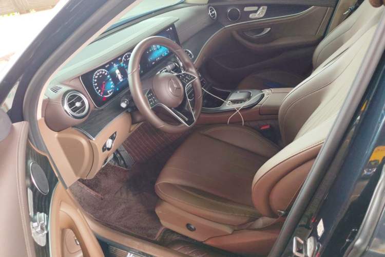 Used Mercedes-Benz E-Class 2023 Updated E 300 L Fashion Edition Driver Seat
