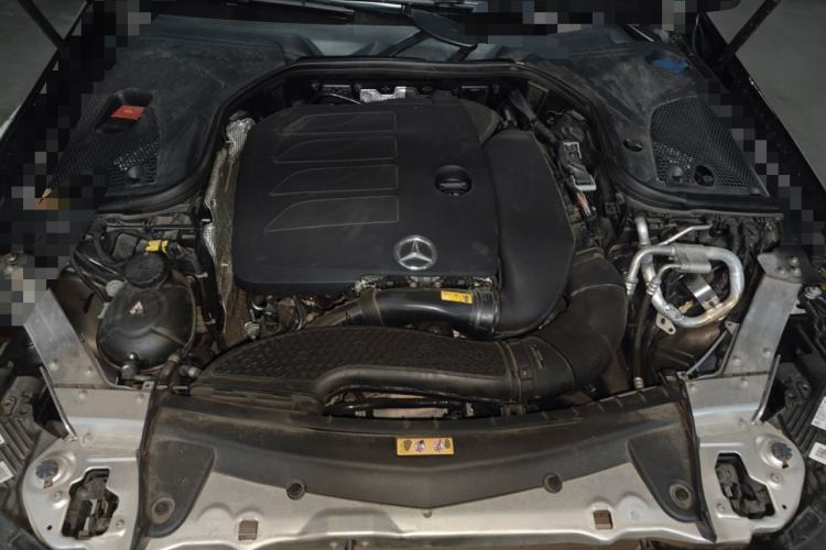 Used Mercedes-Benz E-Class 2023 E 260 Coupe Engine Bay