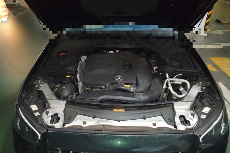 Used Mercedes-Benz E-Class 2023 E 260 Coupe Engine Bay