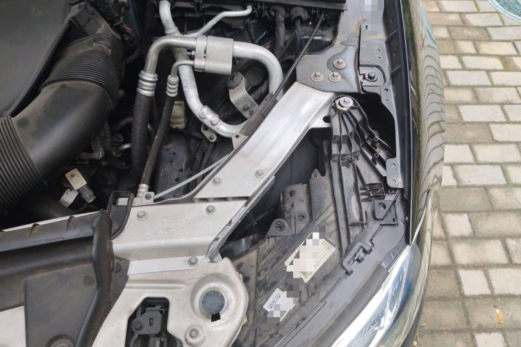 Used Mercedes-Benz E-Class 2023-Year Restyled E 260 Coupe Engine Bay Left