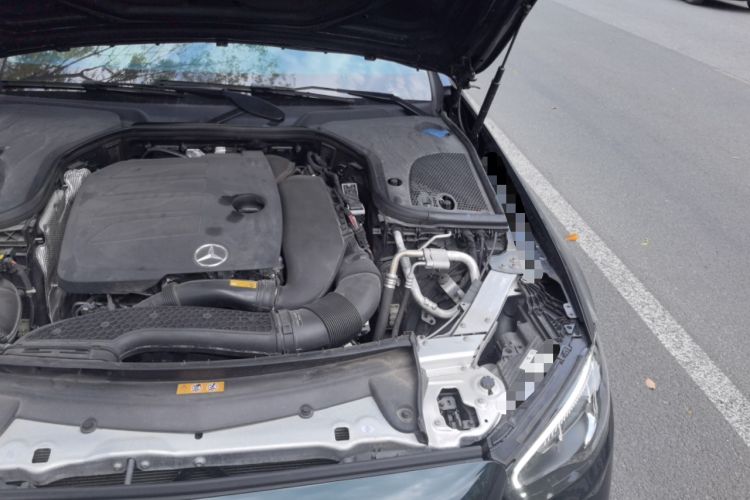 Used Mercedes-Benz E-Class 2023 E 260 Convertible Coupe Engine Bay Left