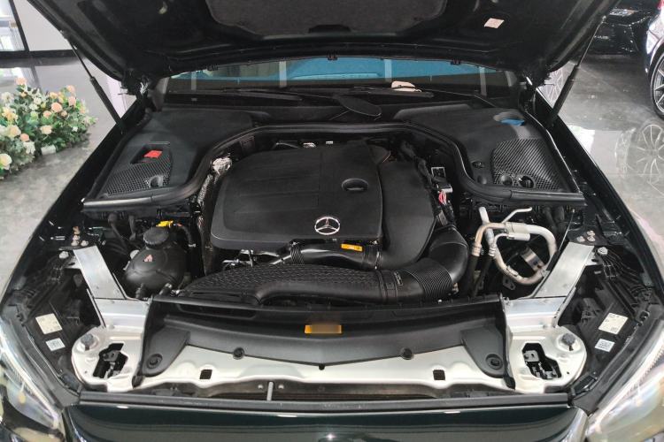 Used Mercedes-Benz E-Class 2023 E 260 Coupe Engine Bay