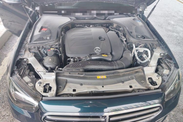 Used Mercedes-Benz E-Class 2023 Updated E 300 L Fashion Edition Engine Bay