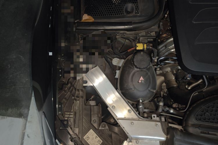 Used Mercedes-Benz E-Class 2023 E 260 Coupe Engine Bay Right