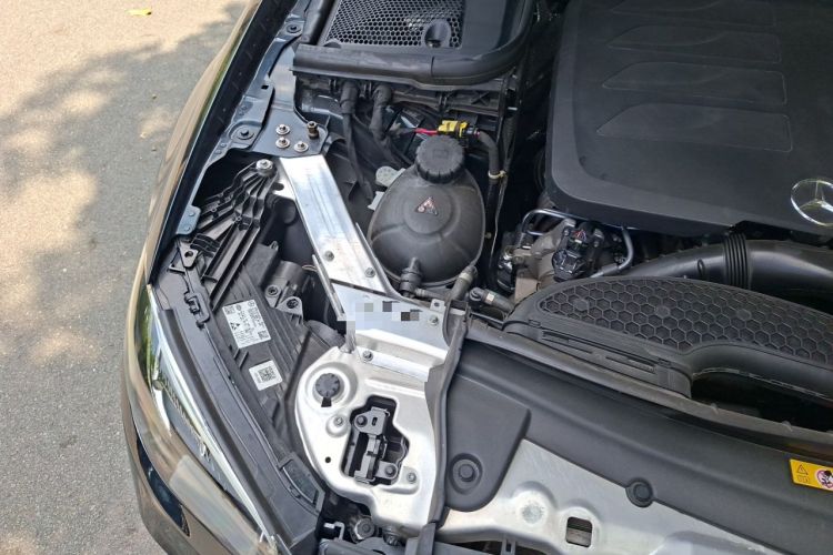 Used Mercedes-Benz E-Class 2023 E 300 L Sport Luxury Edition Engine Bay Right