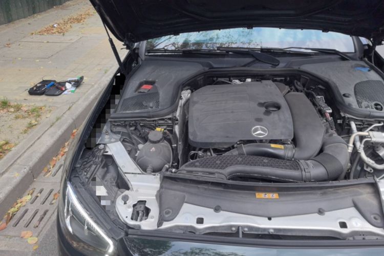 Used Mercedes-Benz E-Class 2023 E 260 Convertible Coupe Engine Bay Right