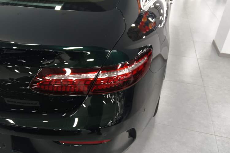 Used Mercedes-Benz E-Class 2023-Year Restyled E 260 Coupe Exterior 3